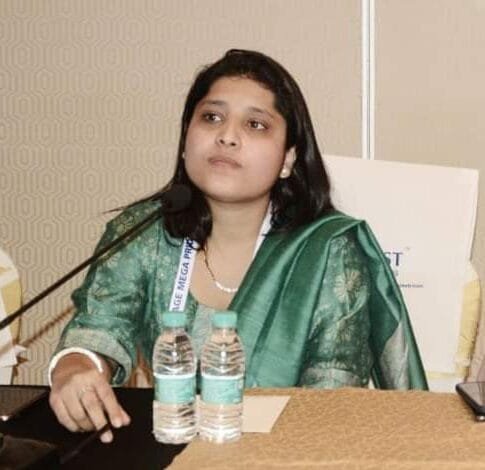 दूरबीन एवं लेजर पद्धति से अंबिकापुर में पहली बार 32 सेंटीमीटर गांठ का सफल ऑपरेशन दूरबीन एवं लेजर पद्धति से अंबिकापुर में पहली बार 32 सेंटीमीटर गांठ का सफल ऑपरेशन kshititech