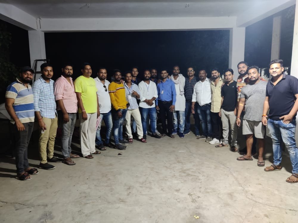 जिला जांजगीर-चाम्पा के ग्राम सिवनी (चाम्पा) में हुआ रिकार्ड 230 यूनिट रक्तदान जिला जांजगीर-चाम्पा के ग्राम सिवनी (चाम्पा) में हुआ रिकार्ड 230 यूनिट रक्तदान kshititech