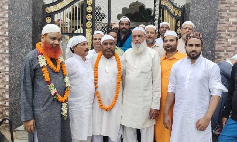 सक्ती से हाजियों का जत्था हुआ मक्का मदीना की धार्मिक यात्रा के लिए रवाना सक्ती से हाजियों का जत्था हुआ मक्का मदीना की धार्मिक यात्रा के लिए रवाना kshititech