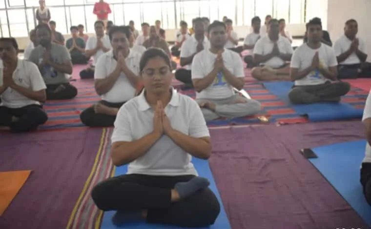 जिंदल वर्ल्ड स्कूल, सक्ती में आयोजित किया गया अंतर्राष्ट्रीय योग दिवस का कार्यक्रम जिंदल वर्ल्ड स्कूल, सक्ती में आयोजित किया गया अंतर्राष्ट्रीय योग दिवस का कार्यक्रम kshititech