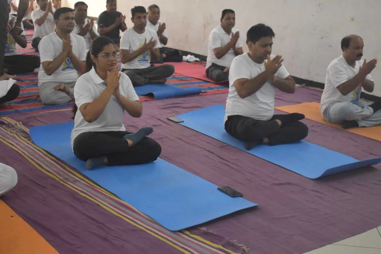 जिंदल वर्ल्ड स्कूल, सक्ती में आयोजित किया गया अंतर्राष्ट्रीय योग दिवस का कार्यक्रम जिंदल वर्ल्ड स्कूल, सक्ती में आयोजित किया गया अंतर्राष्ट्रीय योग दिवस का कार्यक्रम kshititech
