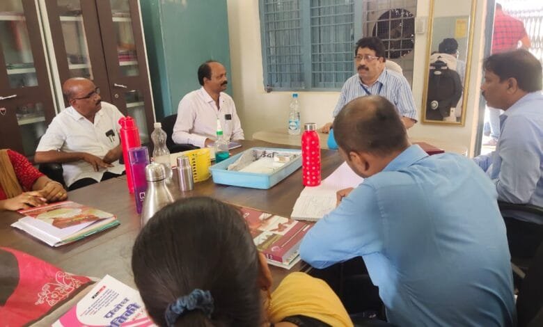 लोक शिक्षण संचनालय के उपसंचालक आशुतोष चावरे ने किया सेजस जैजैपुर का औचक निरीक्षण लोक शिक्षण संचनालय के उपसंचालक आशुतोष चावरे ने किया सेजस जैजैपुर का औचक निरीक्षण kshititech