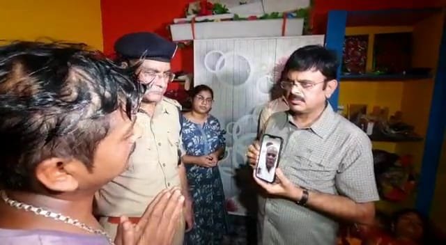 राहुल के सकुशल रेस्क्यू के लिए पूरा छत्तीसगढ़ कर रहा दुआ<br>घटना से चिंतित मुख्यमंत्री पल-पल का ले रहे अपडेट, अधिकारियों को दिए हरसंभव प्रयास करने के निर्देश<br>राहुल साहू के बचाव के लिए रोबोट की ली जाएगी मदद राहुल के सकुशल रेस्क्यू के लिए पूरा छत्तीसगढ़ कर रहा दुआ<br>घटना से चिंतित मुख्यमंत्री पल-पल का ले रहे अपडेट, अधिकारियों को दिए हरसंभव प्रयास करने के निर्देश<br>राहुल साहू के बचाव के लिए रोबोट की ली जाएगी मदद kshititech