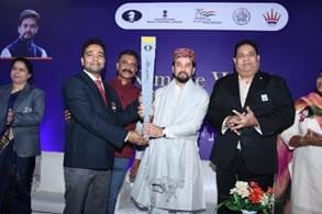 शतरंज ओलंपियाड मशाल रिले ने उत्तर भारत के 20 शहरों से गुजरने के बाद पश्चिमी भारत में प्रवेश किया शतरंज ओलंपियाड मशाल रिले ने उत्तर भारत के 20 शहरों से गुजरने के बाद पश्चिमी भारत में प्रवेश किया kshititech