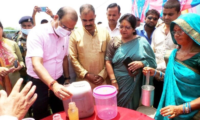 हरेली की बिखरी छटा, खुशियों के साथ मनाया गया हरेली पर्व हरेली की बिखरी छटा, खुशियों के साथ मनाया गया हरेली पर्व kshititech