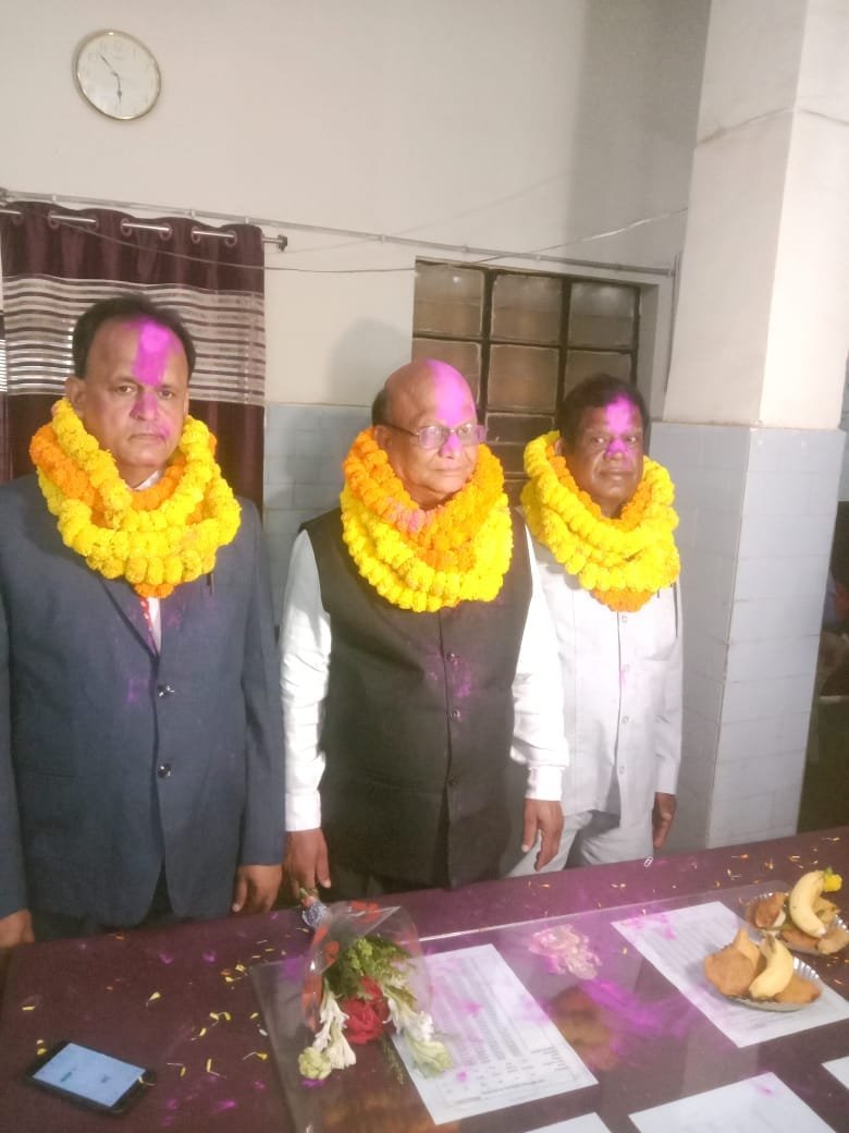 विद्युत कार्यालय सक्ती में स-सम्मान विदाई समारोह का आयोजन विद्युत कार्यालय सक्ती में स-सम्मान विदाई समारोह का आयोजन kshititech