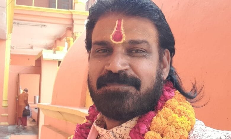 भोलेनाथ की पूजा में बेलपत्र का विशेष महत्व - आचार्य राजेंद्र महाराज भोलेनाथ की पूजा में बेलपत्र का विशेष महत्व - आचार्य राजेंद्र महाराज kshititech