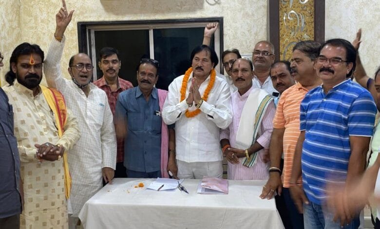सर्व ब्राह्मण समाज सक्ती के अध्यक्ष बने दिगम्बर प्रसाद चौबे, कहा- मिलकर समाज को देंगे एक नई दिशा सर्व ब्राह्मण समाज सक्ती के अध्यक्ष बने दिगम्बर प्रसाद चौबे, कहा- मिलकर समाज को देंगे एक नई दिशा kshititech