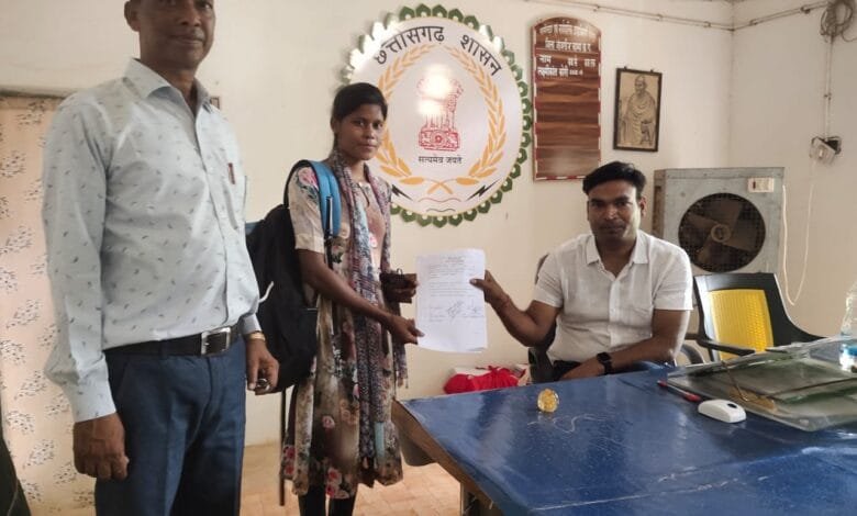जैजैपुर तहसीलदार लक्ष्मीकांत कोरी की सराहनीय पहल जैजैपुर तहसीलदार लक्ष्मीकांत कोरी की सराहनीय पहल kshititech