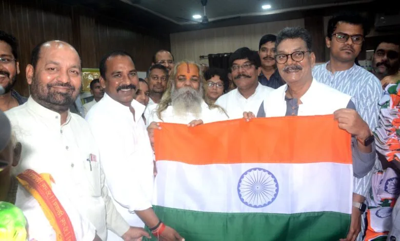 जांजगीर में सुपर मार्केट की तर्ज पर खुला देशी सी-मार्ट :विधानसभा अध्यक्ष डॉ चरणदास महंत ने किया लोकार्पण जांजगीर में सुपर मार्केट की तर्ज पर खुला देशी सी-मार्ट :विधानसभा अध्यक्ष डॉ चरणदास महंत ने किया लोकार्पण kshititech