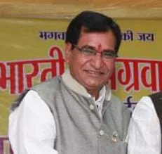 मॉर्निंग वॉक पर निकले चेंबर उपाध्यक्ष को तेज रफ्तार इनोवा ने मारी ठोकर मॉर्निंग वॉक पर निकले चेंबर उपाध्यक्ष को तेज रफ्तार इनोवा ने मारी ठोकर kshititech