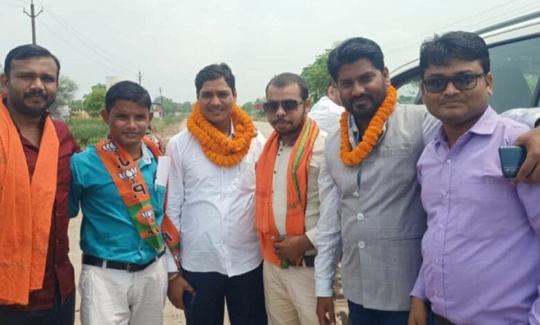 भाजयूमो प्रदेश महामंत्री टकेश्वर जैन का युवा मोर्चा सक्ती ने किया स्वागत भाजयूमो प्रदेश महामंत्री टकेश्वर जैन का युवा मोर्चा सक्ती ने किया स्वागत kshititech