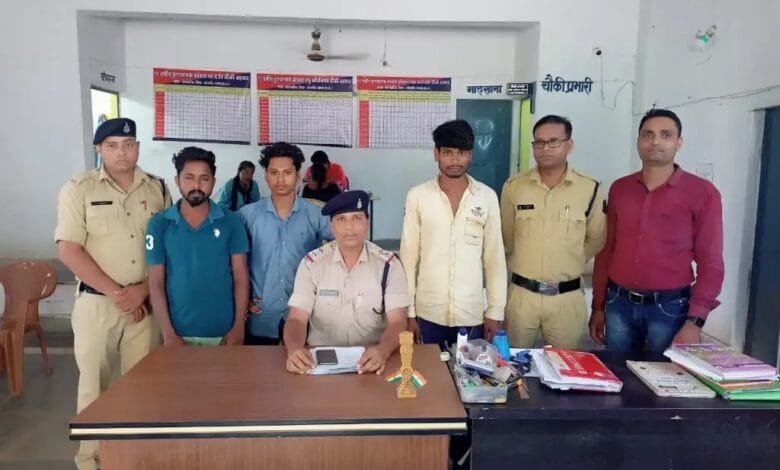 जुआ फड़ पर रेड के दौरान पुलिस पर जानलेवा हमला करने वाले आरोपी चढ़े पुलिस के हत्थे जुआ फड़ पर रेड के दौरान पुलिस पर जानलेवा हमला करने वाले आरोपी चढ़े पुलिस के हत्थे kshititech