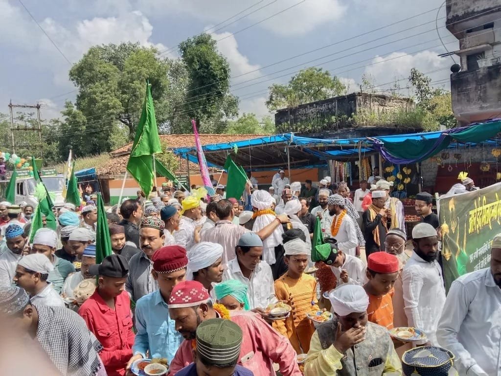 ईद मिलादुन्नबी पर्व के अवसर पर सक्ती के मुस्लिम समाज ने सभी नगर वासियों को कहा मुबारक हो ईद मिलादुन्नबी पर्व के अवसर पर सक्ती के मुस्लिम समाज ने सभी नगर वासियों को कहा मुबारक हो kshititech