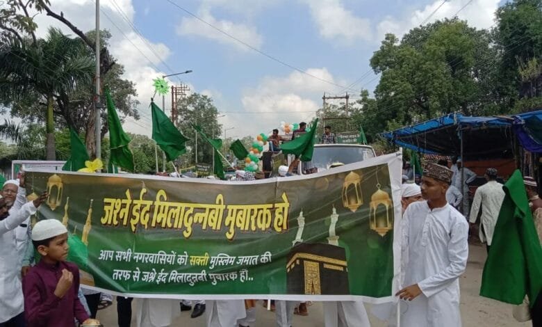 ईद मिलादुन्नबी पर्व के अवसर पर सक्ती के मुस्लिम समाज ने सभी नगर वासियों को कहा मुबारक हो ईद मिलादुन्नबी पर्व के अवसर पर सक्ती के मुस्लिम समाज ने सभी नगर वासियों को कहा मुबारक हो kshititech