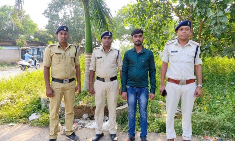 नाबालिक बालिका के साथ अपराधिक कृत्य करने वाला आरोपी गिरफ्तार नाबालिक बालिका के साथ अपराधिक कृत्य करने वाला आरोपी गिरफ्तार kshititech