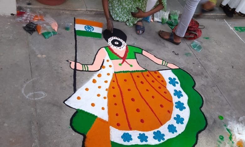 सक्ती जिला में जिला स्तरीय राज्योत्सव कार्यक्रम में भव्य रंगोली प्रतियोगिता का आयोजन सक्ती जिला में जिला स्तरीय राज्योत्सव कार्यक्रम में भव्य रंगोली प्रतियोगिता का आयोजन kshititech