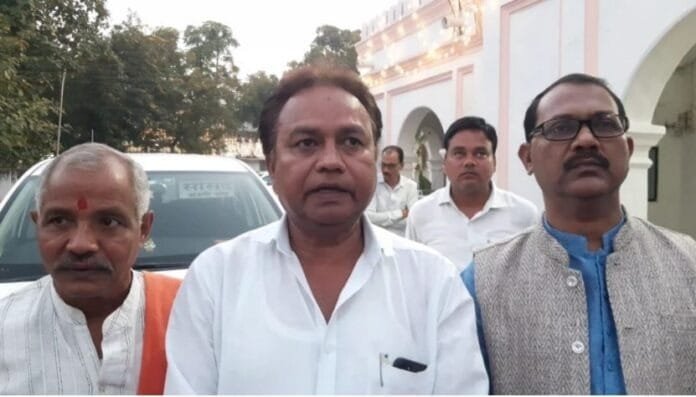 जिला स्तरीय राज्योत्सव समारोह में सांसद को आमंत्रण नहीं मिलने से भाजपाइयों में आक्रोश जिला स्तरीय राज्योत्सव समारोह में सांसद को आमंत्रण नहीं मिलने से भाजपाइयों में आक्रोश kshititech