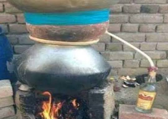 ढाबा संचालकों व बड़े शराब माफियाओं के आगे नतमस्तक आबकारी विभाग ढाबा संचालकों व बड़े शराब माफियाओं के आगे नतमस्तक आबकारी विभाग kshititech