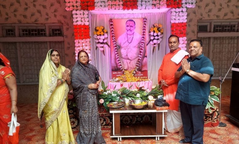 स्वामी शारदानंद सरस्वती जी महाराज की पुष्पांजलि सभा का हुआ दैवी संपद मंडल सक्ती द्वारा आयोजन स्वामी शारदानंद सरस्वती जी महाराज की पुष्पांजलि सभा का हुआ दैवी संपद मंडल सक्ती द्वारा आयोजन kshititech