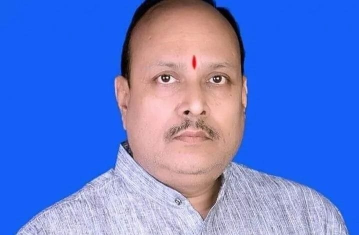 पूर्व मंत्री राजा सुरेंद्र बहादुर पर लगा करोड़ों की शासकीय भूमि को बेचने का आरोप पूर्व मंत्री राजा सुरेंद्र बहादुर पर लगा करोड़ों की शासकीय भूमि को बेचने का आरोप kshititech