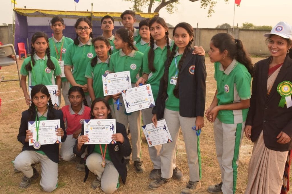 चन्द्रहासिनी विद्यापीठ में 3 दिवसीय क्रीड़ा महोत्सव का समापन चन्द्रहासिनी विद्यापीठ में 3 दिवसीय क्रीड़ा महोत्सव का समापन kshititech