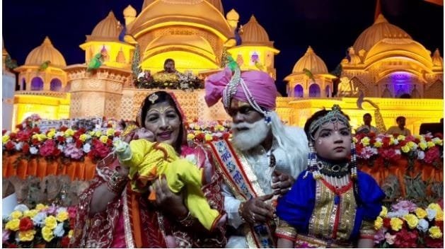 पापियों का नाश करने, भक्तों पर दया और करुणा करने के लिए जन्म लेता है भगवान का अवतार - गोविंद बाबा पापियों का नाश करने, भक्तों पर दया और करुणा करने के लिए जन्म लेता है भगवान का अवतार - गोविंद बाबा kshititech
