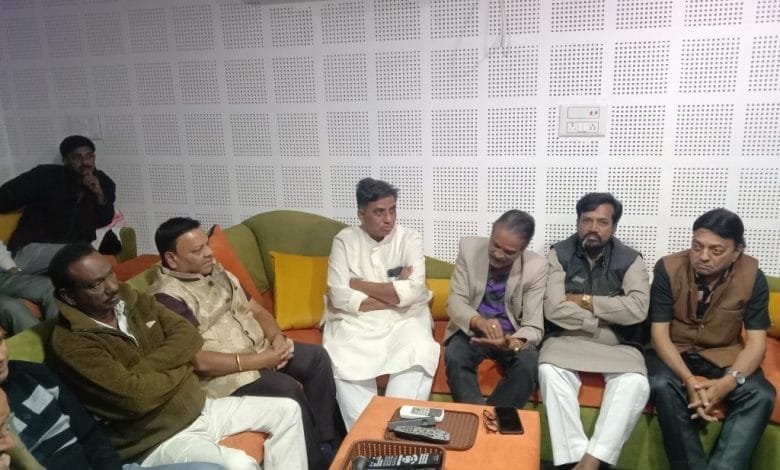 पूर्व मंत्री नोबेल वर्मा सक्ती जिले की समस्याओं को लेकर करेंगे सर्व सहयोग से जन आंदोलन पूर्व मंत्री नोबेल वर्मा सक्ती जिले की समस्याओं को लेकर करेंगे सर्व सहयोग से जन आंदोलन kshititech