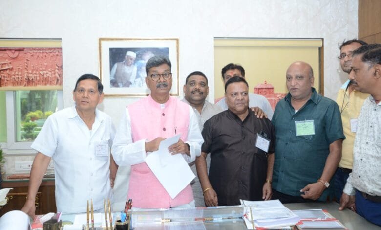 सक्ती जिले के पत्रकारों ने करी छत्तीसगढ़ विधानसभा का भ्रमण सक्ती जिले के पत्रकारों ने करी छत्तीसगढ़ विधानसभा का भ्रमण kshititech