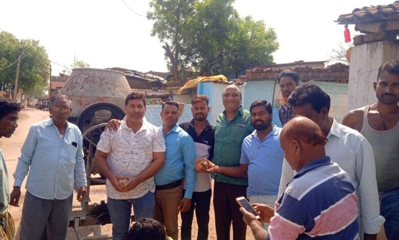 विधानसभा अध्यक्ष महंत के निर्देशानुसार हो रहा है तेजी से विकास - नरेश गेवाडीन विधानसभा अध्यक्ष महंत के निर्देशानुसार हो रहा है तेजी से विकास - नरेश गेवाडीन kshititech