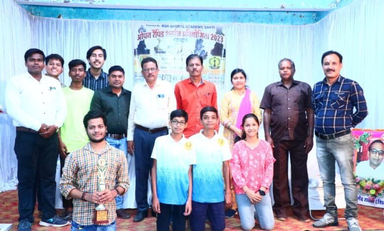 आर. एस. आर. स्पोर्ट्स एकेडमी द्वारा आयोजित ओपन रैपिड शतरंज प्रतियोगिता में रायगढ़ के शुभम सिंह बने चैंपियन आर. एस. आर. स्पोर्ट्स एकेडमी द्वारा आयोजित ओपन रैपिड शतरंज प्रतियोगिता में रायगढ़ के शुभम सिंह बने चैंपियन kshititech