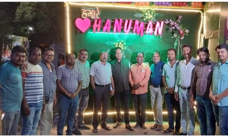 सिद्ध हनुमान मंदिर में आम आदमी समाज सेवी कोंडके मौर्य का जन्मदिन आध्यात्मिक वातावरण में मनाया गया सिद्ध हनुमान मंदिर में आम आदमी समाज सेवी कोंडके मौर्य का जन्मदिन आध्यात्मिक वातावरण में मनाया गया kshititech