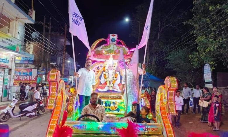 संत कबीर प्राकट्य दिवस पर गबेल समाज ने निकाली भव्य शोभायात्रा संत कबीर प्राकट्य दिवस पर गबेल समाज ने निकाली भव्य शोभायात्रा kshititech