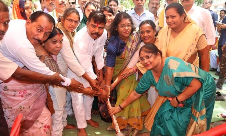 <em>मालखरौदा में नवीन अनुविभागीय अधिकारी राजस्व कार्यालय और अडभार में नवीन तहसील कार्यालय भवन निर्माण कार्य का हुआ भूमिपूजन</em> <em>मालखरौदा में नवीन अनुविभागीय अधिकारी राजस्व कार्यालय और अडभार में नवीन तहसील कार्यालय भवन निर्माण कार्य का हुआ भूमिपूजन</em> kshititech