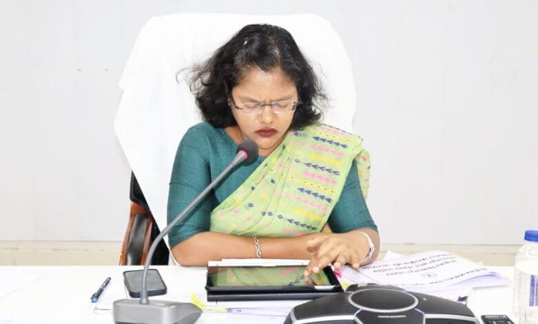 सभी तहसीलदार अपने-अपने निर्वाचन क्षेत्रों का करें सघन दौरा - कलेक्टर सभी तहसीलदार अपने-अपने निर्वाचन क्षेत्रों का करें सघन दौरा - कलेक्टर kshititech