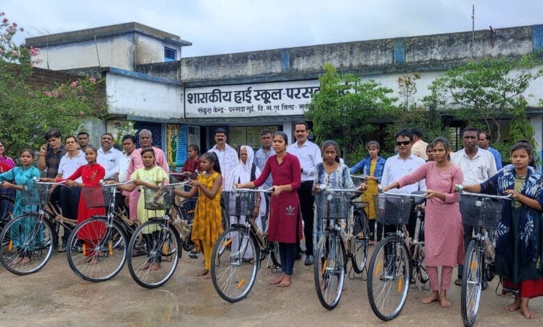 शिक्षा का कोई उद्देश्य होना चाहिये -त्रिलोक चन्द जायसवाल शिक्षा का कोई उद्देश्य होना चाहिये -त्रिलोक चन्द जायसवाल kshititech