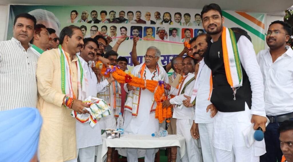 समर्थन मूल्य पर 20 क्विंटल धान प्रति एकड़ खरीदी का निर्णय: मुख्यमंत्री श्री भूपेश बघेल समर्थन मूल्य पर 20 क्विंटल धान प्रति एकड़ खरीदी का निर्णय: मुख्यमंत्री श्री भूपेश बघेल kshititech