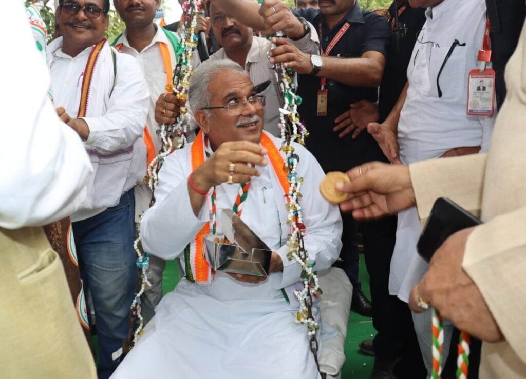 समर्थन मूल्य पर 20 क्विंटल धान प्रति एकड़ खरीदी का निर्णय: मुख्यमंत्री श्री भूपेश बघेल समर्थन मूल्य पर 20 क्विंटल धान प्रति एकड़ खरीदी का निर्णय: मुख्यमंत्री श्री भूपेश बघेल kshititech