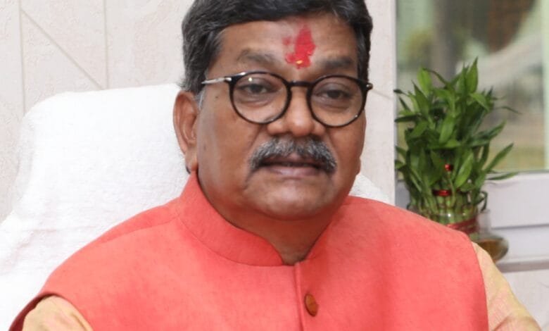 समस्त गुरुजनों को नमन प्रणाम - डॉ महंत समस्त गुरुजनों को नमन प्रणाम - डॉ महंत kshititech