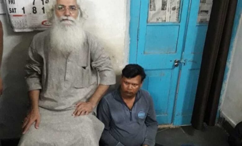 फर्जी इकरारनामा के आरोपी बालकिशन शर्मा को बिलासपुर पुलिस ने किया गिरफ्तार फर्जी इकरारनामा के आरोपी बालकिशन शर्मा को बिलासपुर पुलिस ने किया गिरफ्तार kshititech