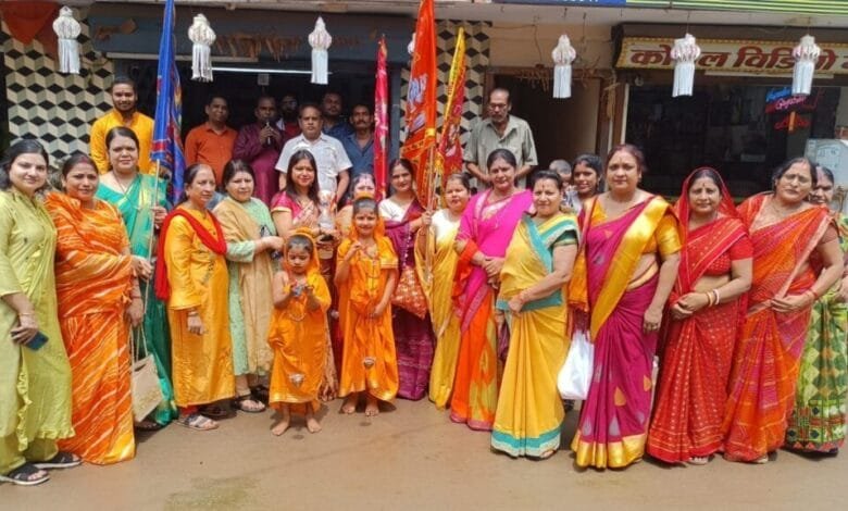 महिला जागृति शाखा एवं हनुमान मंदिर परिवार सक्ती ने किया मौली ईश्वर महादेव कावड़ यात्रा का आयोजन<br> महिला जागृति शाखा एवं हनुमान मंदिर परिवार सक्ती ने किया मौली ईश्वर महादेव कावड़ यात्रा का आयोजन<br> kshititech