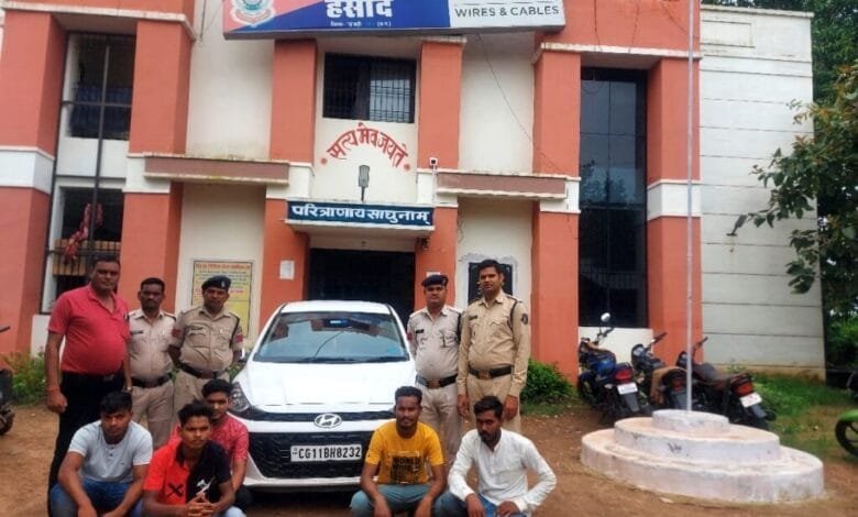 निर्माण कंपनी के प्रोजेक्ट मैनेजर से मारपीट कर पैसे लूटने वाले पांच आरोपी गिरफ्तार निर्माण कंपनी के प्रोजेक्ट मैनेजर से मारपीट कर पैसे लूटने वाले पांच आरोपी गिरफ्तार kshititech