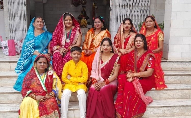 हरतालिका तीज पर्व आज - पति की लंबी आयु के लिए महिलाओं ने रखा निर्जला व्रत हरतालिका तीज पर्व आज - पति की लंबी आयु के लिए महिलाओं ने रखा निर्जला व्रत kshititech