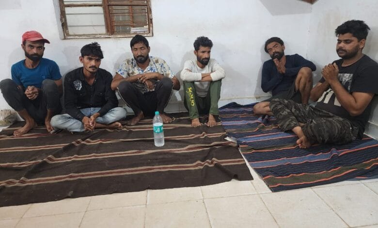 ज्वेलरी शॉप में डकैती की योजना बना रहे 06 आरोपीयों को सक्ती पुलिस ने किया गिरफ्तार ज्वेलरी शॉप में डकैती की योजना बना रहे 06 आरोपीयों को सक्ती पुलिस ने किया गिरफ्तार kshititech