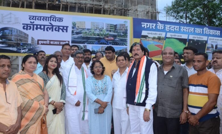 डॉक्टर चरण दास महंत की भरोसे की यात्रा का उमडी भीड़ , मिला लोगों का समर्थन डॉक्टर चरण दास महंत की भरोसे की यात्रा का उमडी भीड़ , मिला लोगों का समर्थन kshititech
