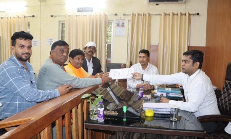 भारतीय जनता पार्टी के प्रत्याशियों ने भरा नामांकन पत्र भारतीय जनता पार्टी के प्रत्याशियों ने भरा नामांकन पत्र kshititech