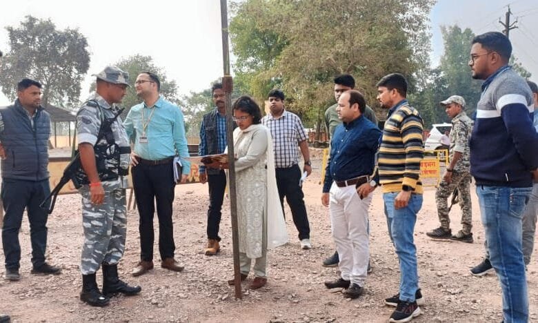 राज्य निर्वाचन आयोग के उप मुख्य निर्वाचन पदाधिकारी ने नन्देलीभांठा स्थित मतगणना केन्द्र का किया औचक निरीक्षण राज्य निर्वाचन आयोग के उप मुख्य निर्वाचन पदाधिकारी ने नन्देलीभांठा स्थित मतगणना केन्द्र का किया औचक निरीक्षण kshititech