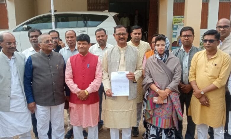 भाजपा सक्ती ने जिला निर्वाचन अधिकारी को मतपेटी के सुरक्षा संबंध सौंपा ज्ञापन भाजपा सक्ती ने जिला निर्वाचन अधिकारी को मतपेटी के सुरक्षा संबंध सौंपा ज्ञापन kshititech