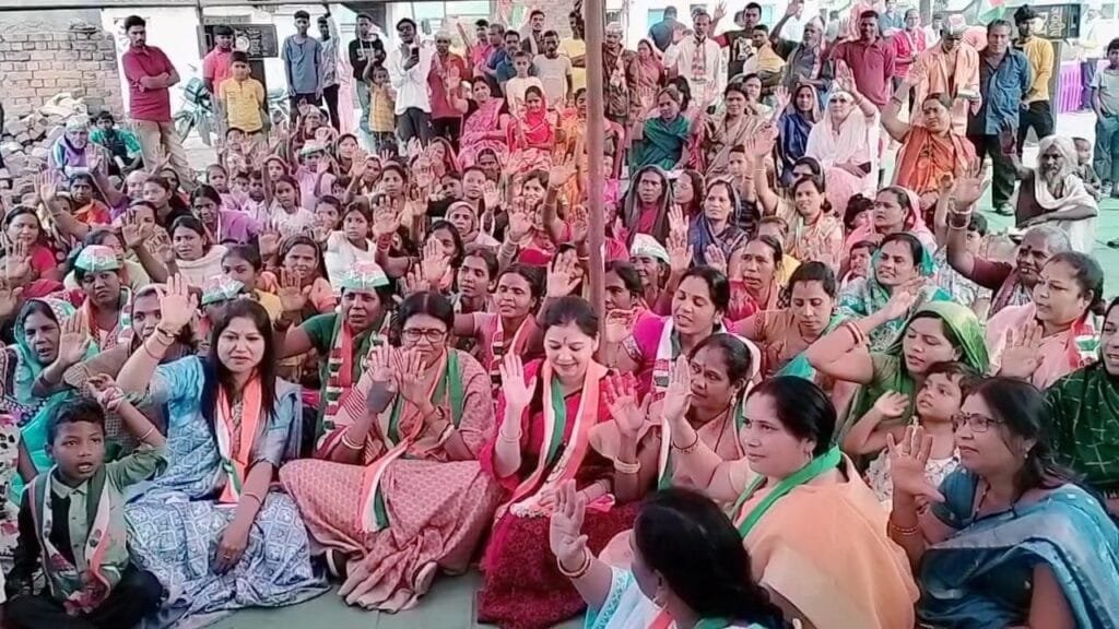 केंद्रीय मंत्री स्मृति ईरानी के लगाए आरोप पर पलटवार करते हुए कोरबा सांसद श्रीमती ज्योत्सना महंत ने कहा भाजपा झूठ का मुखौटा लगाकर लोगों को ठगने का काम करती है केंद्रीय मंत्री स्मृति ईरानी के लगाए आरोप पर पलटवार करते हुए कोरबा सांसद श्रीमती ज्योत्सना महंत ने कहा भाजपा झूठ का मुखौटा लगाकर लोगों को ठगने का काम करती है kshititech