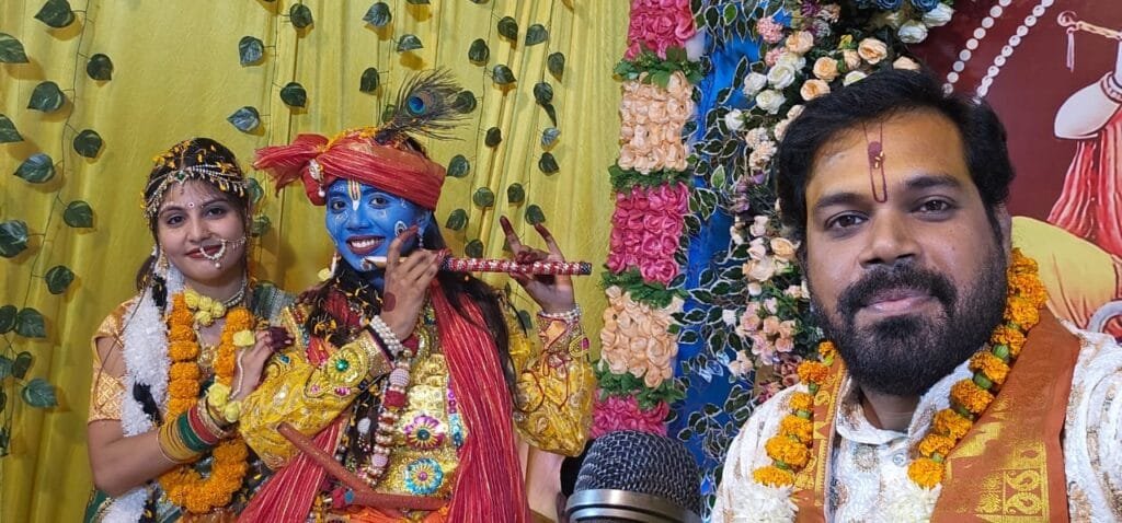 मन में जब अहंकार उत्पन्न हो जाता है तो भगवान भी उन्हें छोड़कर चले जाते हैं - पंडित देव कृष्ण महाराज मन में जब अहंकार उत्पन्न हो जाता है तो भगवान भी उन्हें छोड़कर चले जाते हैं - पंडित देव कृष्ण महाराज kshititech